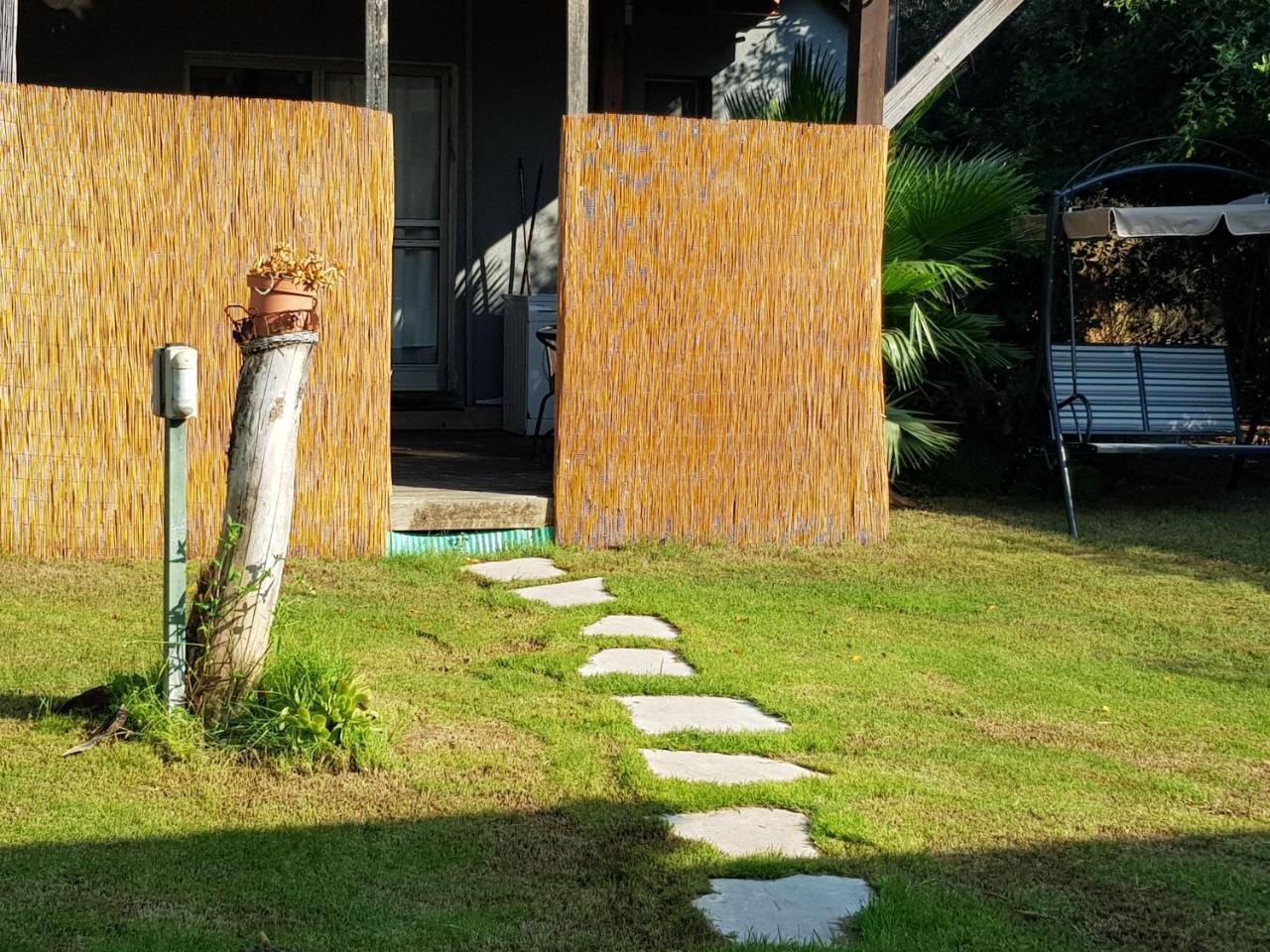 A Pastoral B & B Giv'at Ada Bagian luar foto